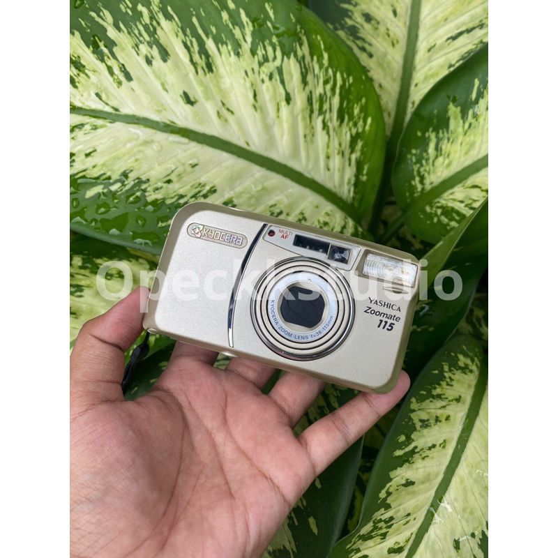 kamera analog Kyocera Camcorder Yashica Zoomate 115