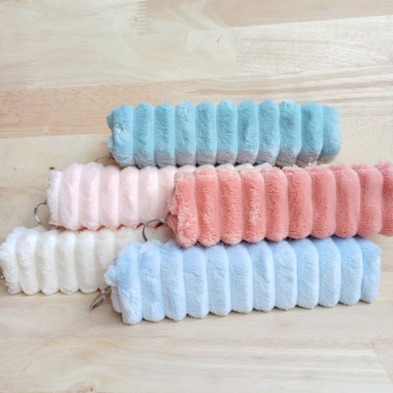 

Kotak pensil case bulu garis garis warna pastel 4032K
