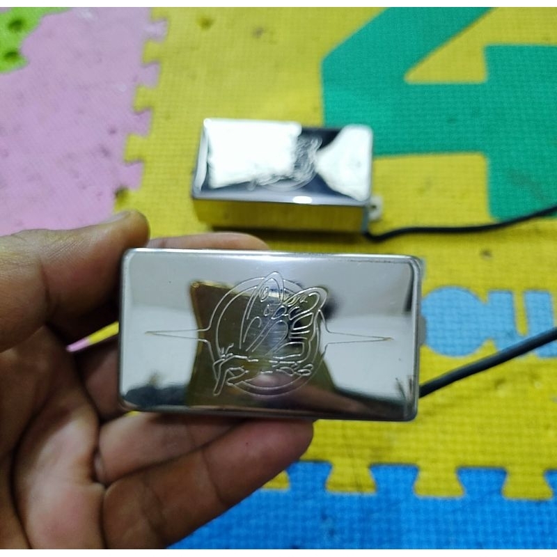 IBANEZ SUPER 80 FLYING FINGERS VINTAGE HUMBUCKER PICKUPS BRIDGE NECK SET Original Chrome