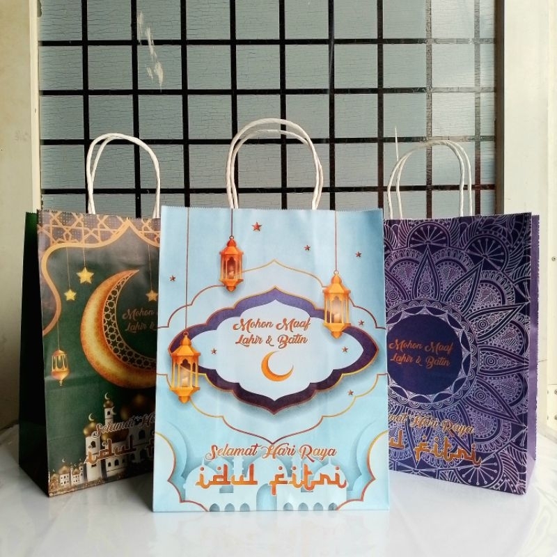 

Paper Bag VIS-1 Motif Hari Raya Tanggung ( Pak ) [ Original ]