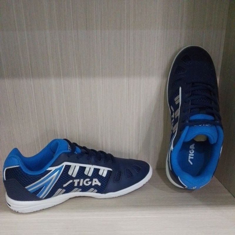 Sepatu pingpong STIGA Liner III