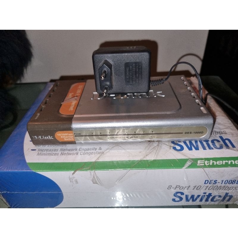 switch hub / kotak lan dlink 1008d
