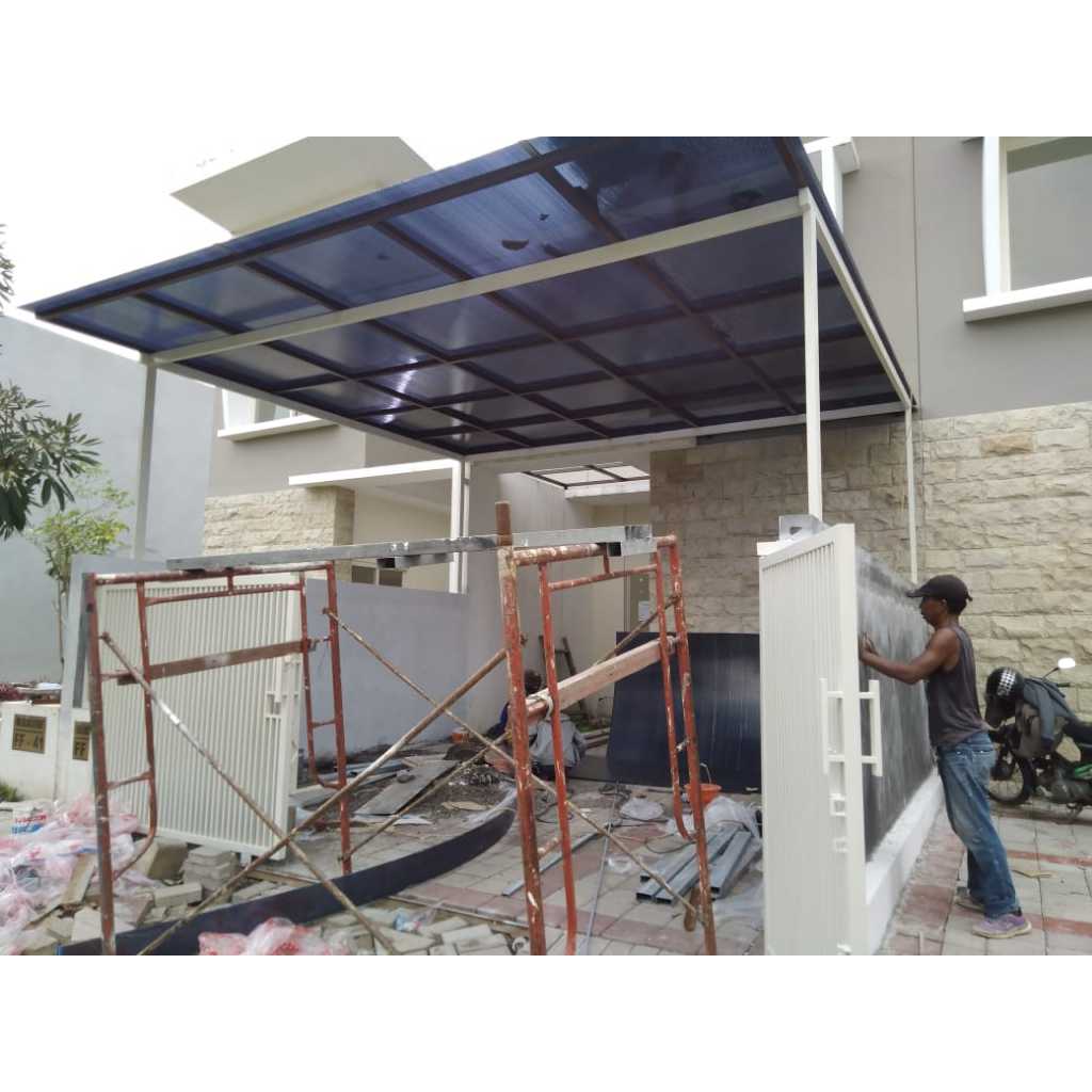 KANOPI TIPE POLYCARBONATE