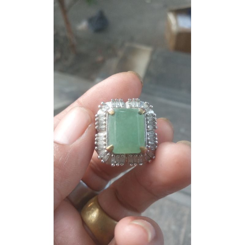 Batu permata jambrut est colombia