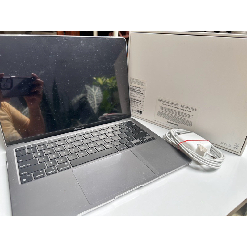 Apple MacBook Air 13 M1 Chip 256GB SSD 8GB 13" Mac