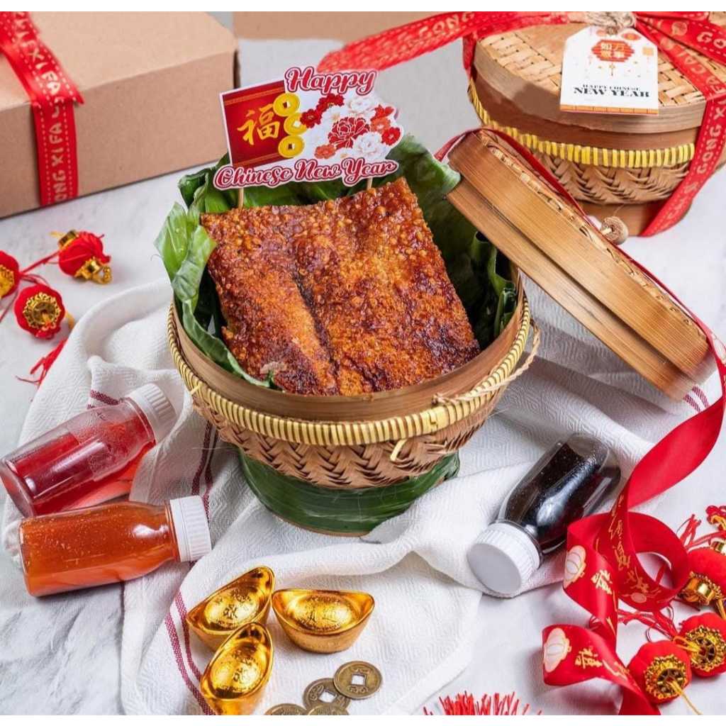 

Hampers Bakoel Siobak / Roast pork Putri kenanga