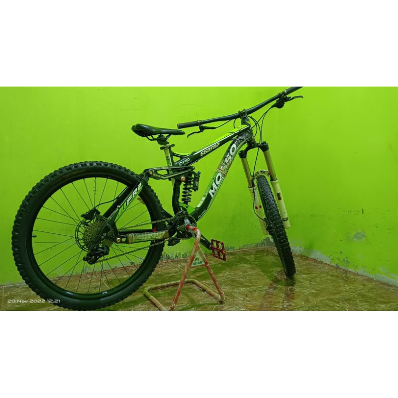 Sepeda downhill Mosso fr2