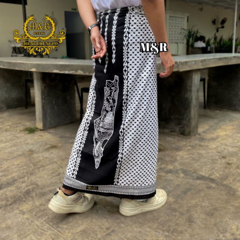 Sarung batik terbaru original m&r kain rayon super halus sarung santri pondok putra putra kekinian