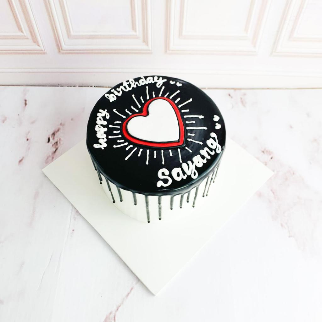 Kue Ulang Tahun/Birthday Cake/Kue Ultah Tema Love/Kue Birthday jakarta/Love Cake