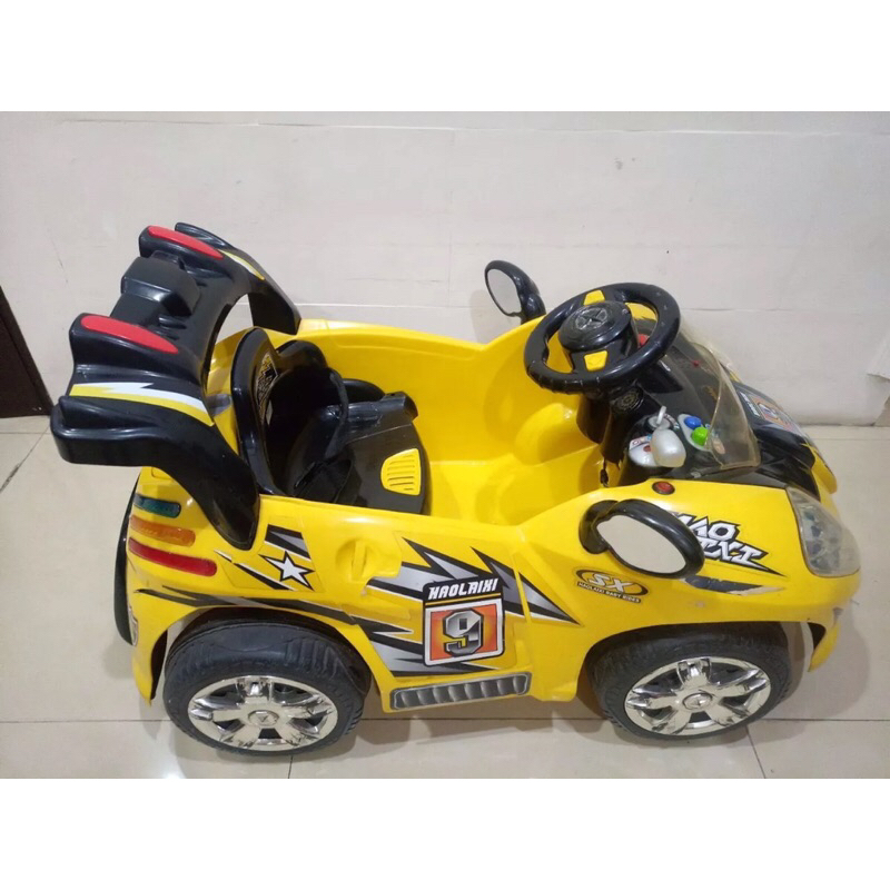 mobil aki merk pliko