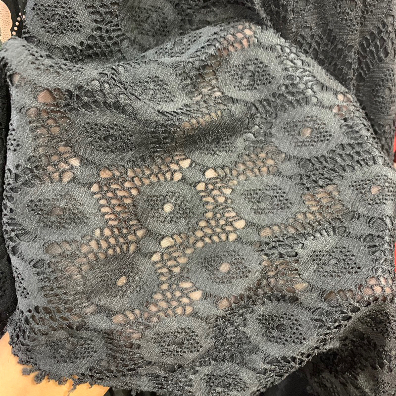 kain brukat semi prada - kain brokat semi prada motif - kain brukat premium