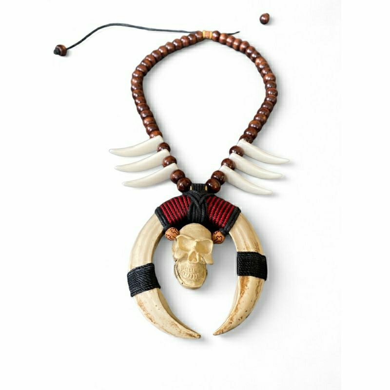 Kalung Pria Etnik Bandul Taring Babi