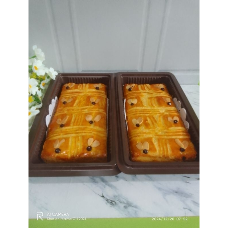 

Kue Lekker Holland ukuran 20x10