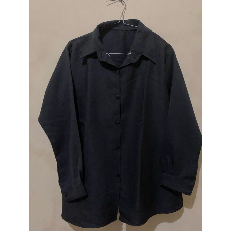 Preloved Kemeja Hitam Polos