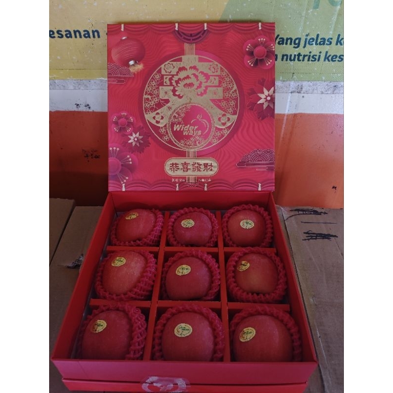 

apel Fuji widerway 9' gift pack imlek