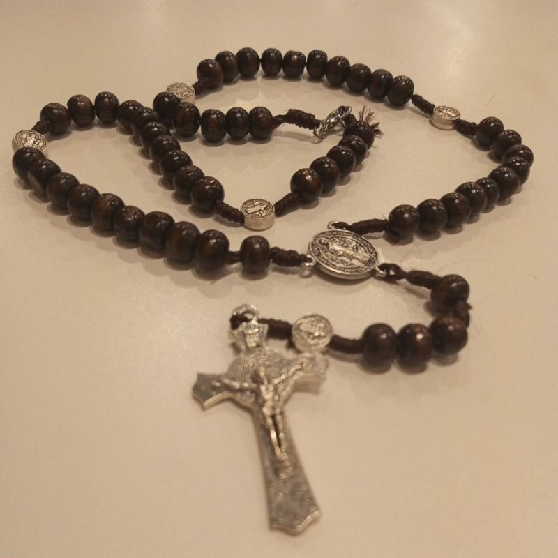 Rosario kayu Benediktus italy barang import