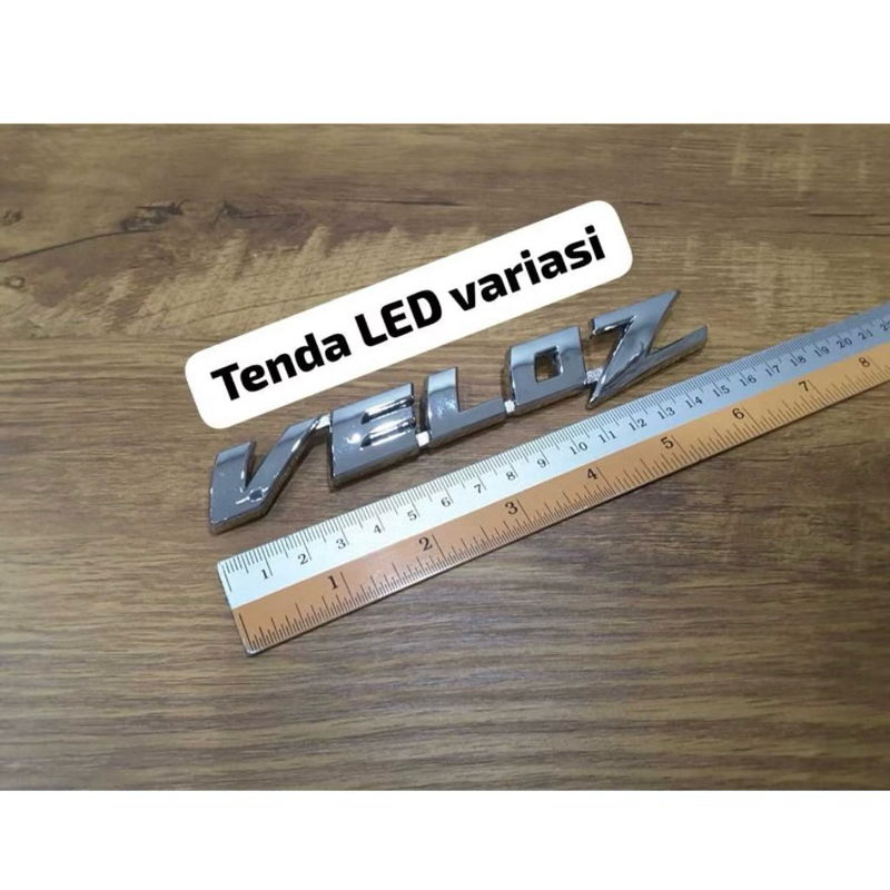 Emblem tulisan VELOZ untuk bagasi mobil avanza