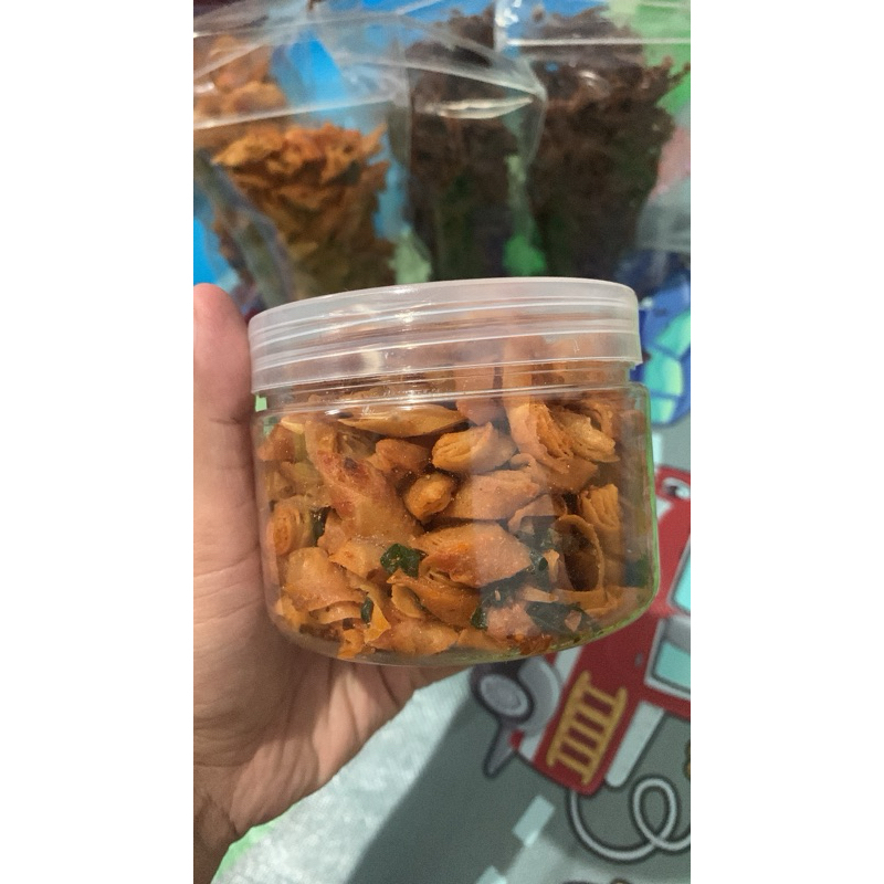 

Keripik Lumpia Pedas kemasan 400ml