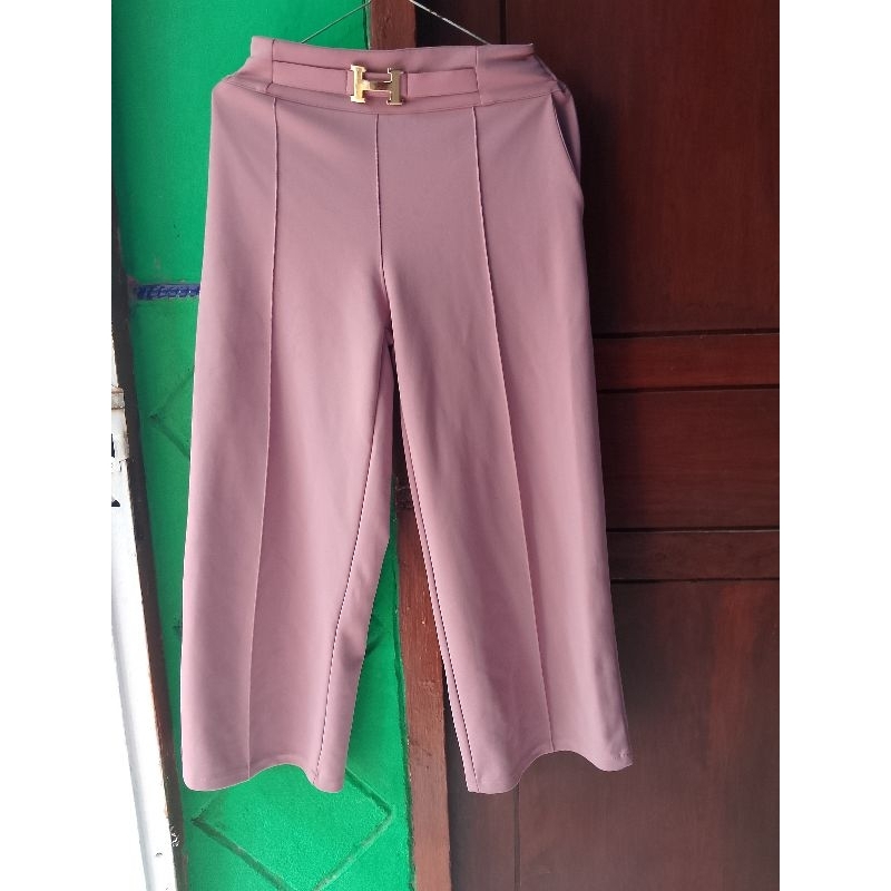 PRELOVED (CELANA KULOT SCUBA TEBAL)