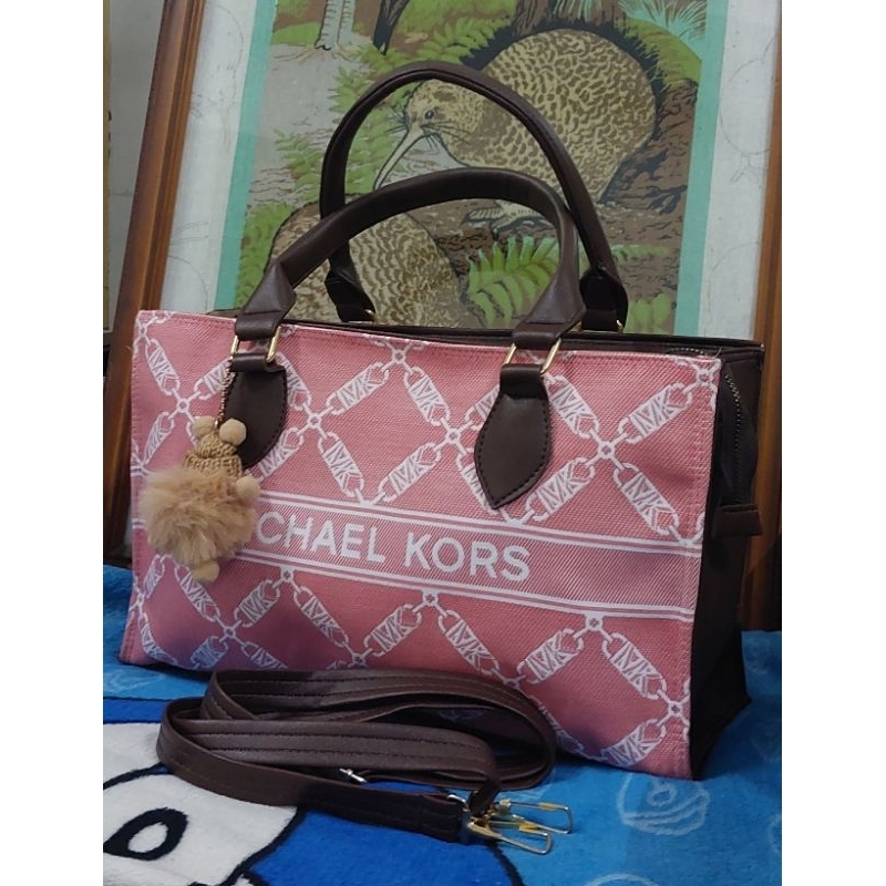 Renata Tas Petak Pink Pompom