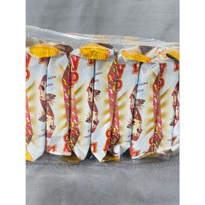 

Snack Lollytop wafer coklat Crispy stick (isi 20)