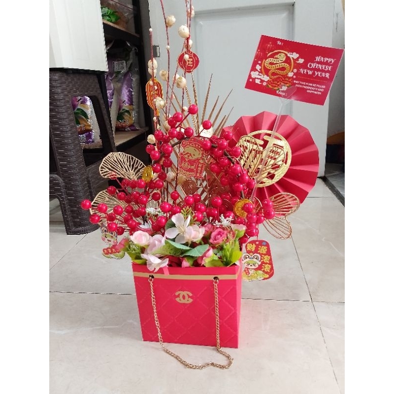 

Hamper Hadiah Imlek 2025 Tahun Ular Medium