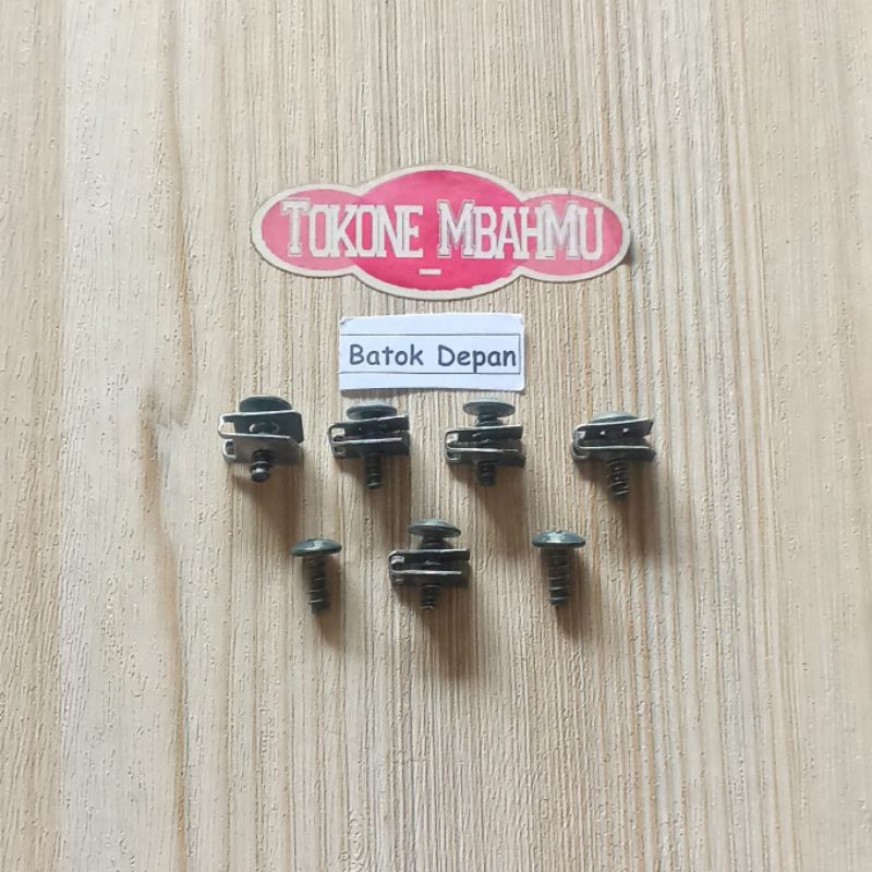 Baut Cover Body Bodi Batok Depan Suzuki Skydrive 125 Karbu Karburator