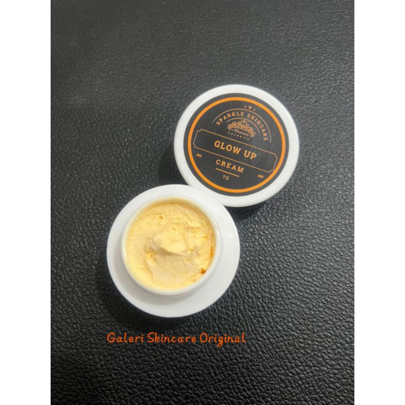 Karisma Cosmetic Glow Up Cream