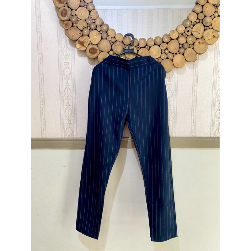Celana Garis Preloved