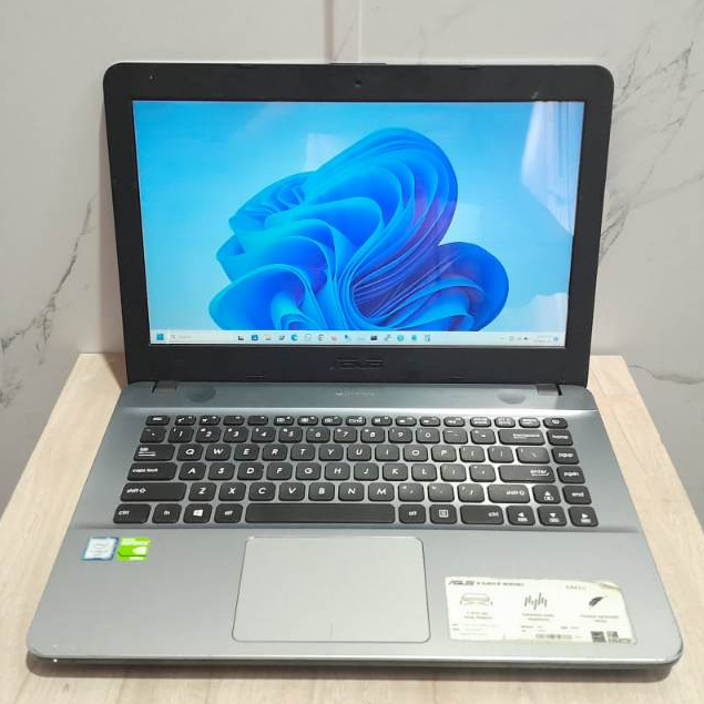 Laptop ASUS VIVOBOOK X441UV CORE I3-6006U NVIDIA GEFORCE 920MX RAM 4GB HDD 500GB Normal Siap Pakai -