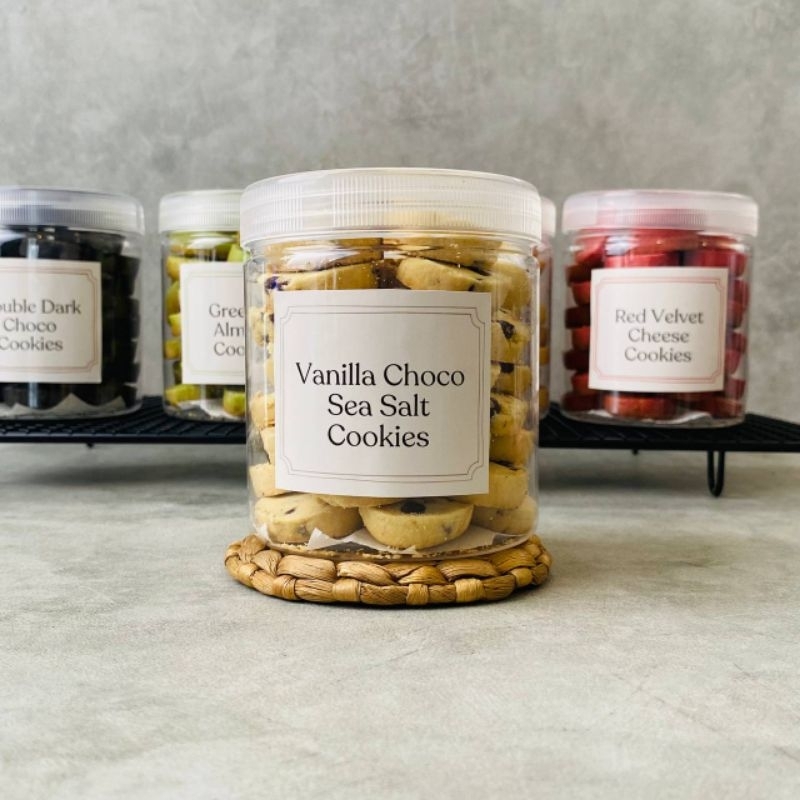 

Vanilla Choco Sea Salt Cookies