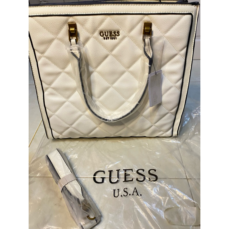 Tas Gu*ss