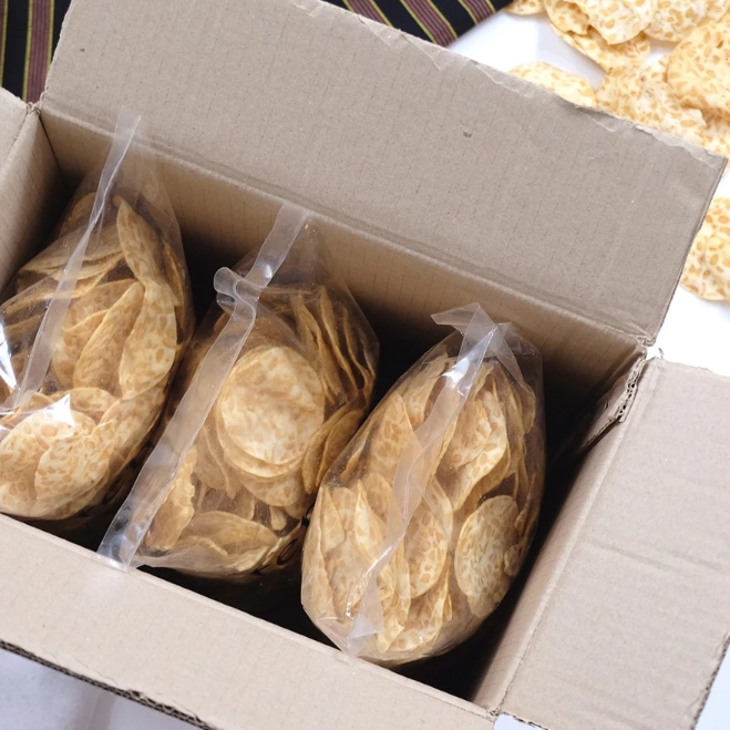 

Paket tempe kripik home made Box Small (3L + Box)