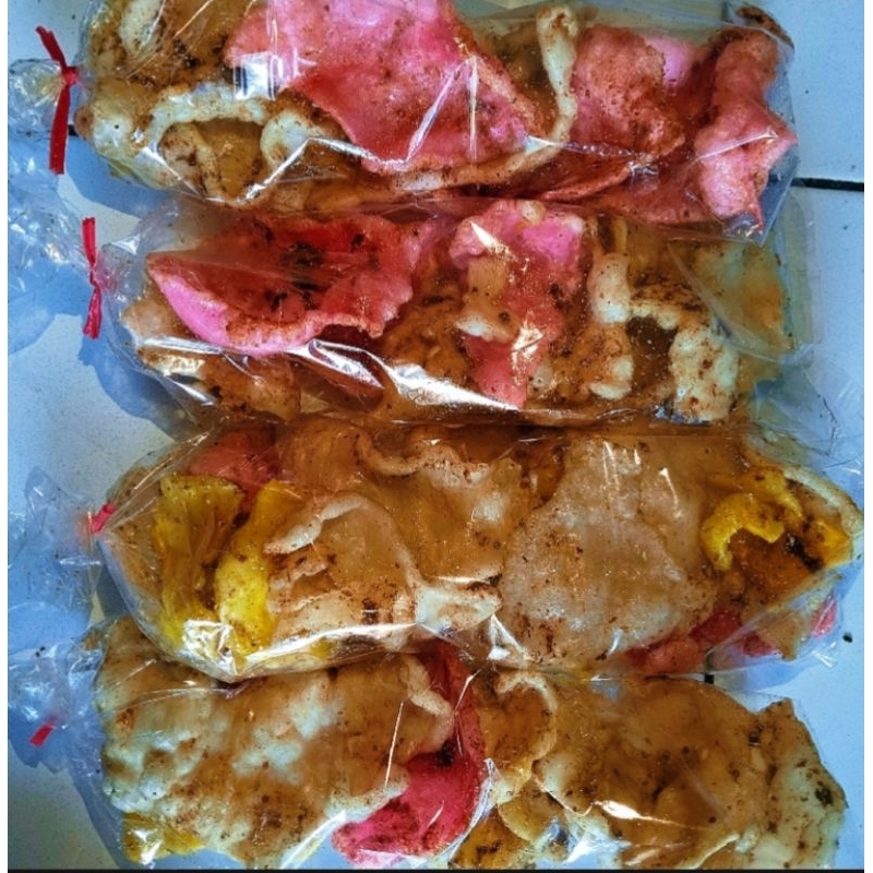 

KERUPUK TRASI KHAS CERIBON DI BUWAT DENGAN BUMBU BAWANG GORENG RASA GURIH ASIN