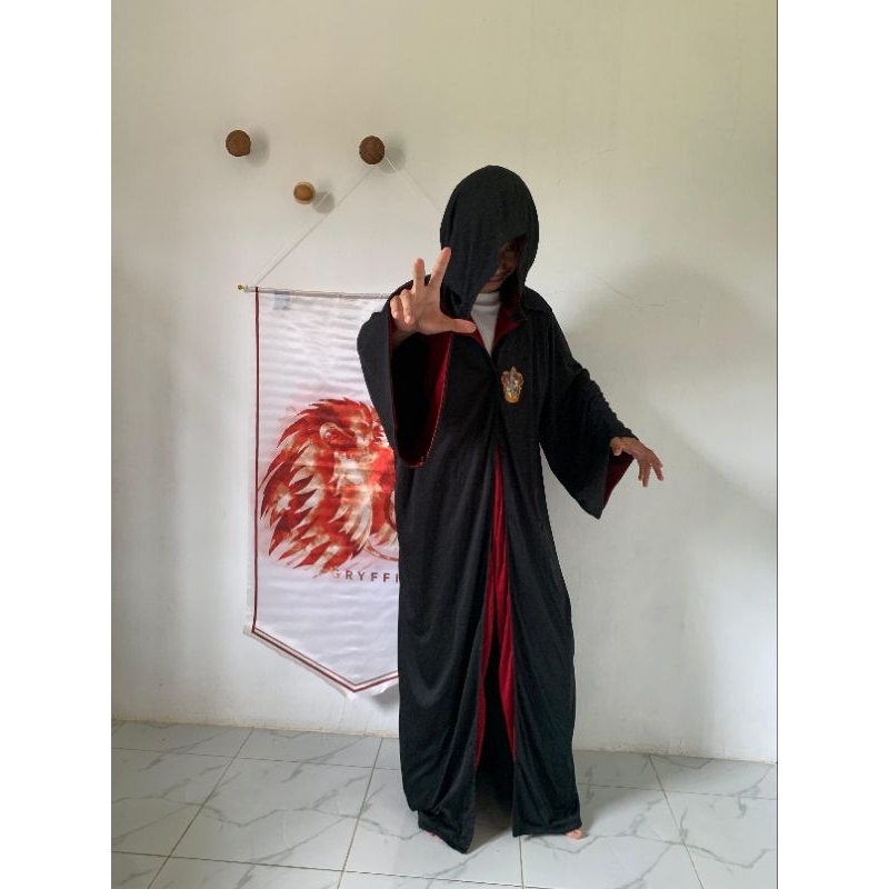 PRELOVED HARRY POTTER COLLECTION - JUBAH GRYFFYNDOR