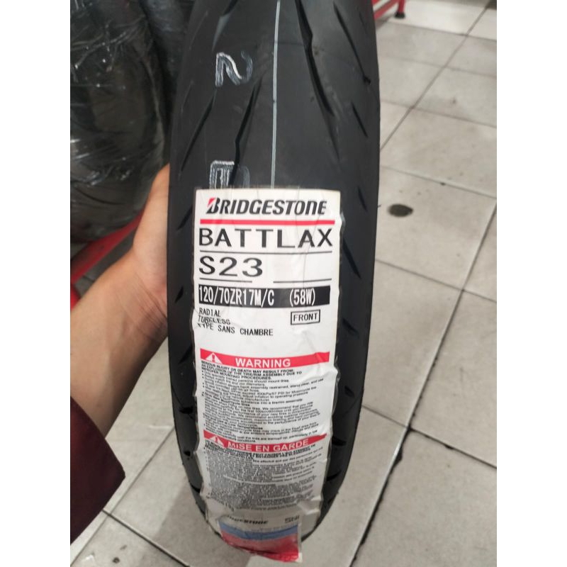 BAN LUAR BATTLAX S23 UKURAN 120/70-17 TUBELESS
