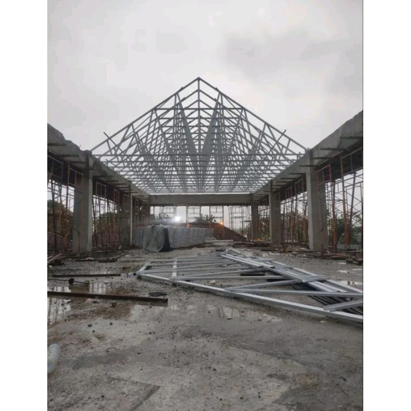 terpasang rangka atap baja ringan