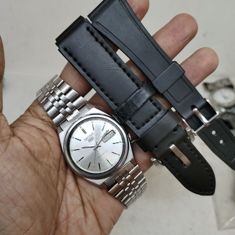 Seiko 5 Vintage Otomatis cal. 7s26