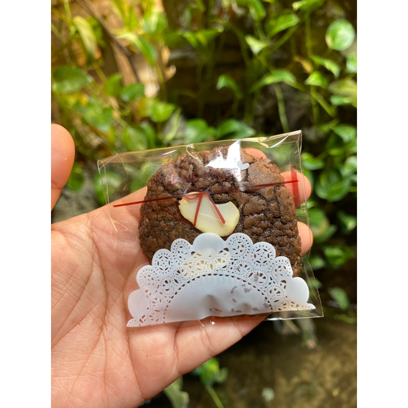 

COOKIES BROWNIE ALMOND ( 1 Pouch Isi 6pcs )