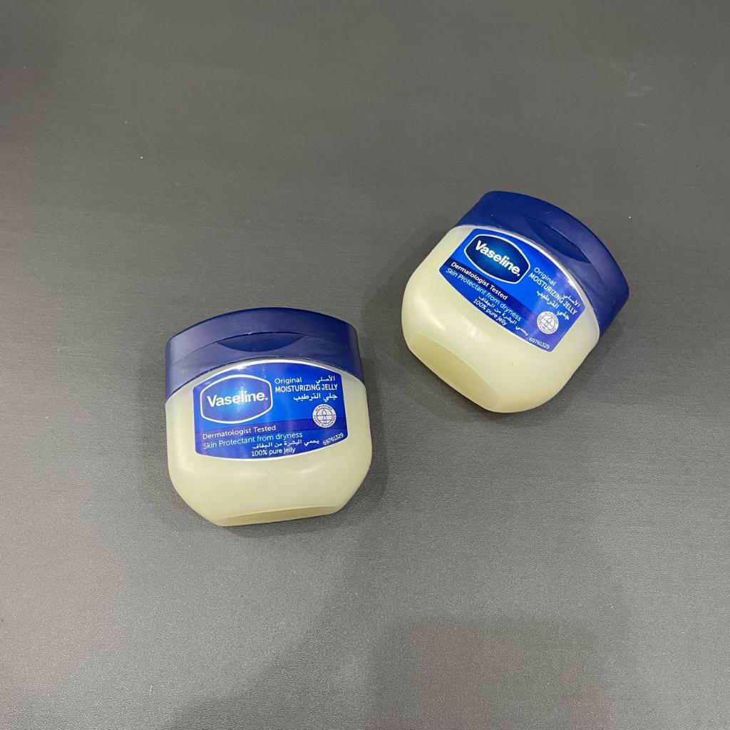 8ML - VASELINE ASLI ARAB LIP BALM PETROLEUM JELLY, PELEMBAB KULIT BADAN BIBIR, MULTIFUNGSI