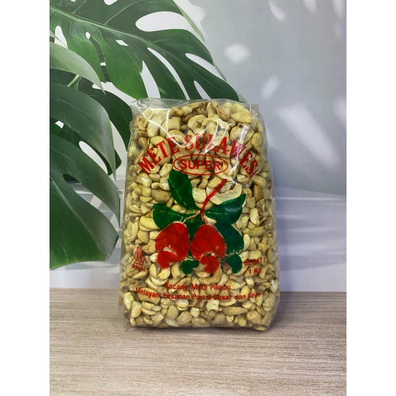 

Kacang Mete Mede patahan