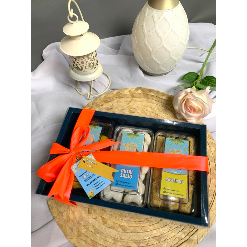 

HAMPERS LEBARAN | ISI 3 TOPLES KUE
