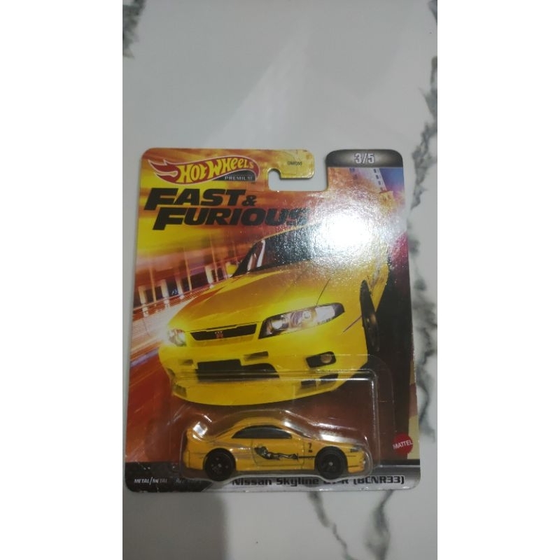 Hot Wheels r33 premium