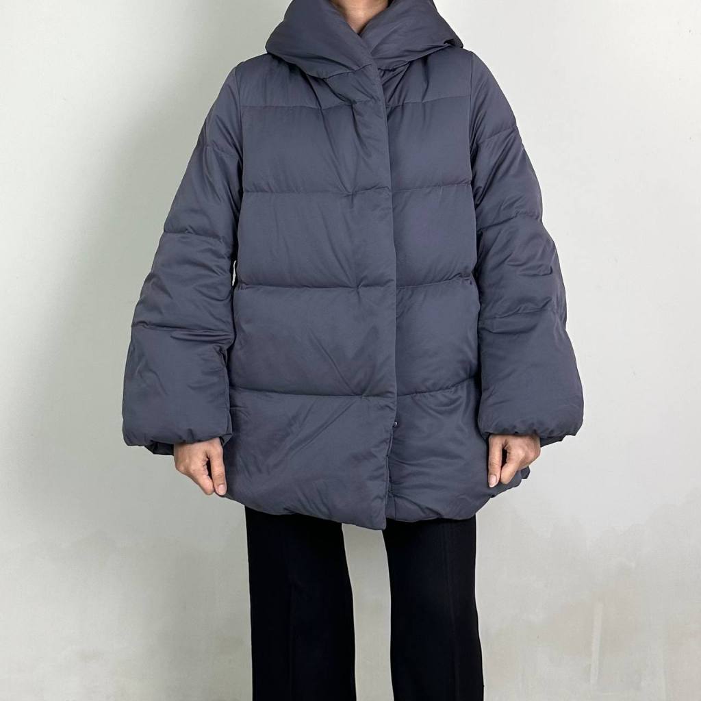 jaket wanita Uniqlo size S (seperti baru) bulu angsa 100% original 200125