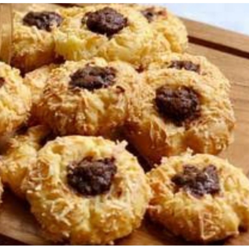 

kue kering tumbprint keju nutela