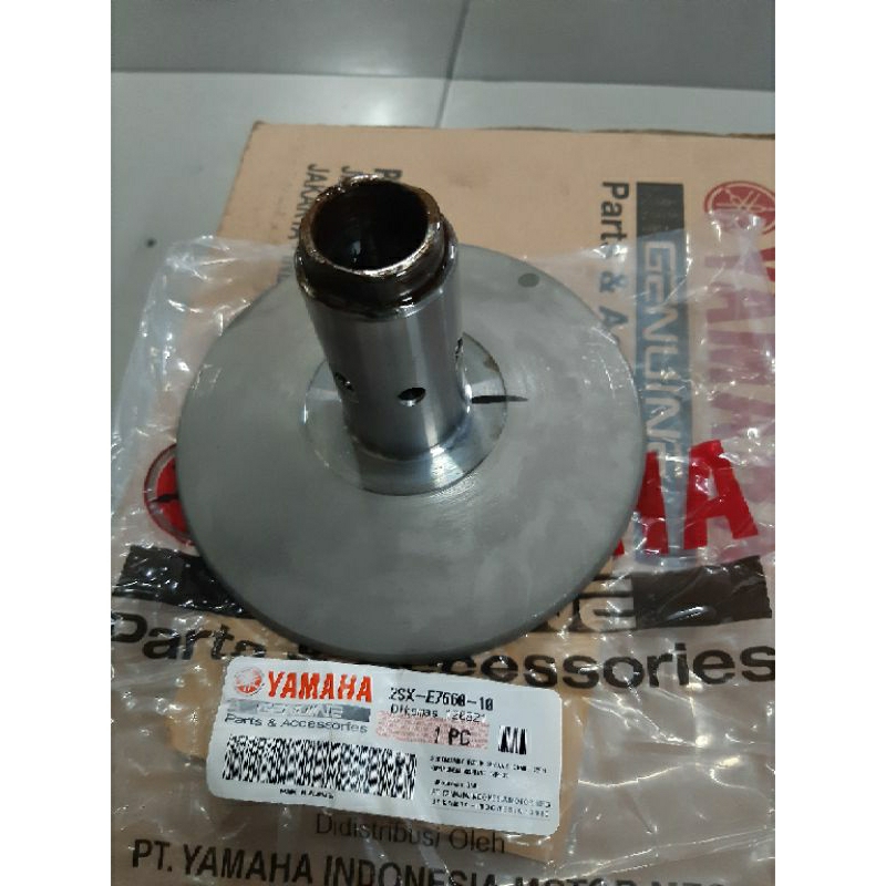 Puli pulley Cvt belakang bagian dalam SoulGt125 Mio m3 Mio s Mio z Original YGP (2SX-E7660-10)