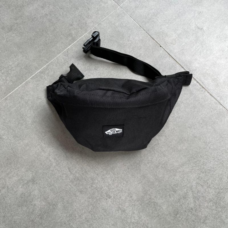 tas Selempang , Vans Traveler Fanny Pack Waist Pack Black 100%Original