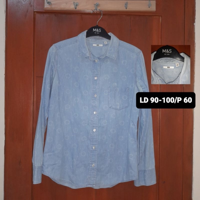 preloved kemeja uniqlo biru wanita