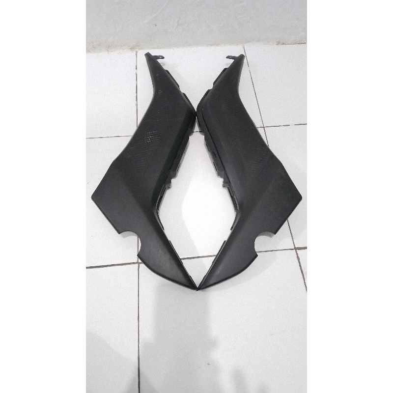 sayap bawah kanan/kiri yamaha mio gear original