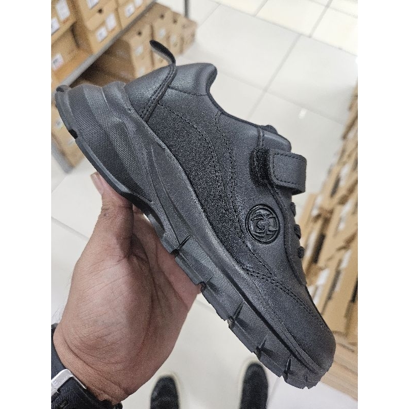 Bata Sepatu Sekolah Anak Marvel